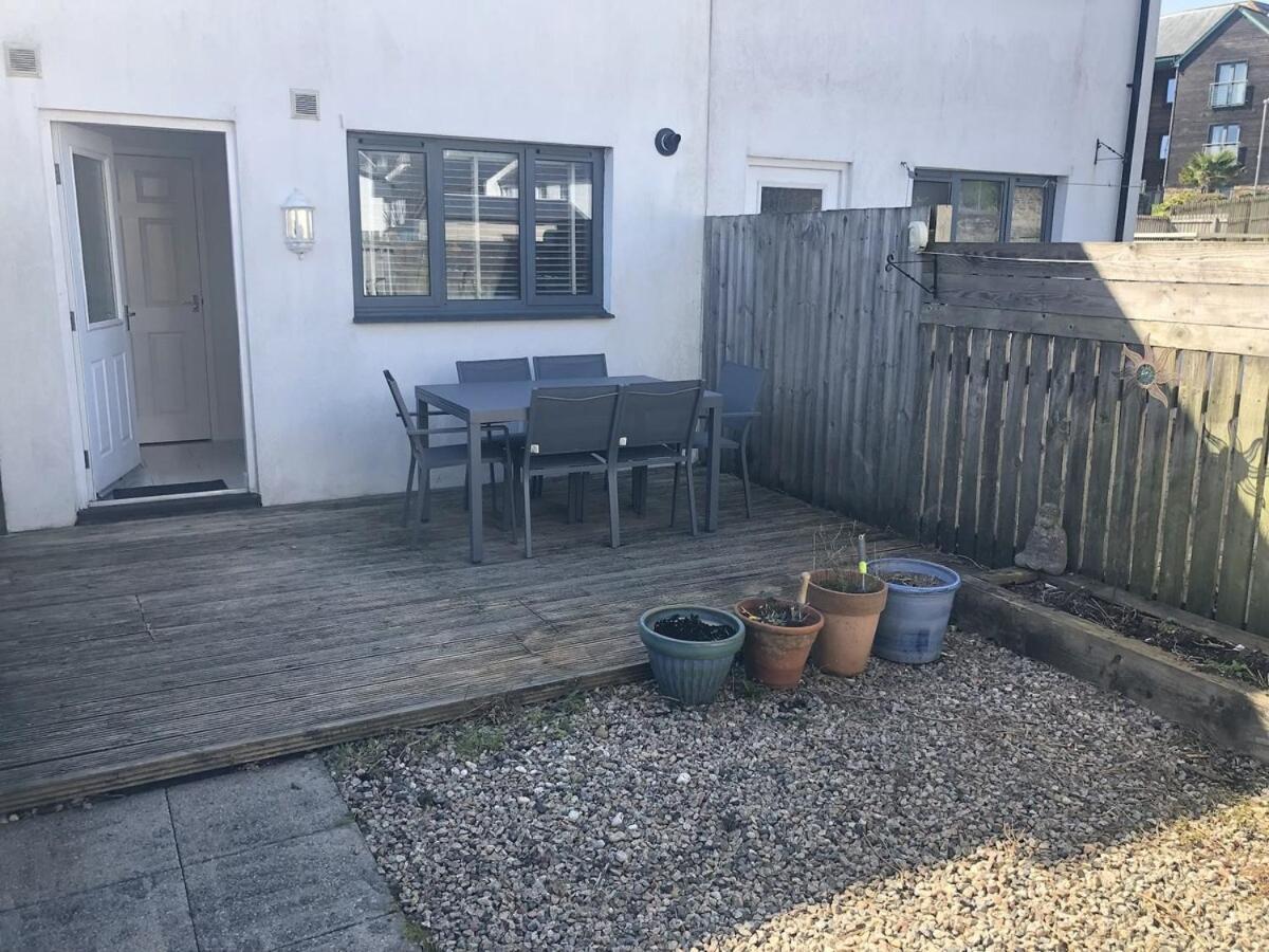 Comfortable Home W Private Parking Charlestown Charlestown  Exterior foto